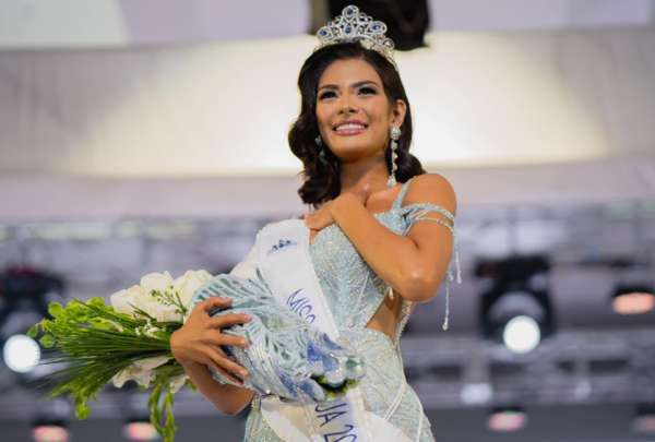 Sheynnis Palacios vend&iacute;a bu&ntilde;uelos antes de graduarse y ganar el Miss Universo