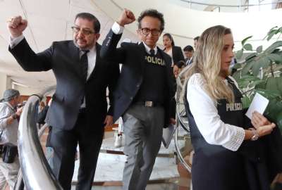 Con chaleco antibalas de la Polic&iacute;a se present&oacute; Christian Zurita este domingo, 13 de agosto del 2023.