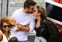 Gerard Piqué y Clara Chía fueron captados relajados y sonrientes en su tour veraniego por Estados Unidos.