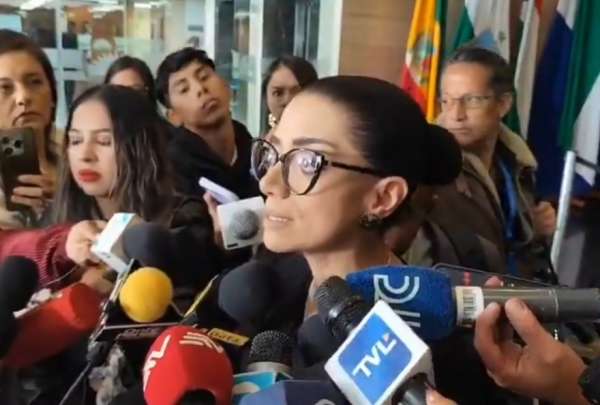 Jhajaira Urresta rompe con la Revoluci&oacute;n Ciudadana y denuncia agresi&oacute;n verbal de Luisa Gonz&aacute;lez