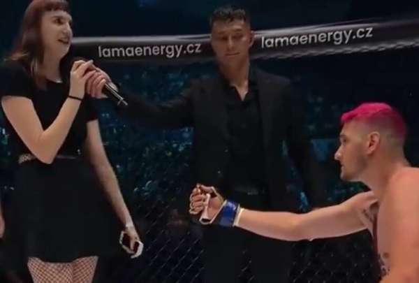 Un luchador de artes marciales mixtas recibi&oacute; un doble KO en &lsquo;Clash of stars&rsquo;, perdi&oacute; su combate y su novia rechaz&oacute; su propuesta de matrimonio. 