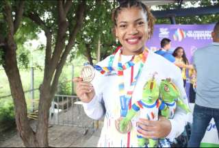 Angie Palacios gana medalla de oro con r&eacute;cord en los Bolivarianos