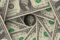 El dólar se fortalece en Latinoamerica conforme caen divisas como el peso colombiano y el peso chileno.