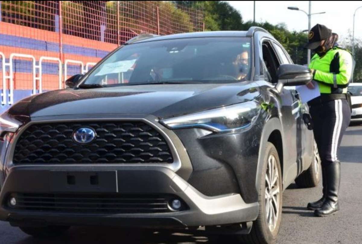 Desde el 23 de diciembre los vehículos no podrán circular sin placas metálicas