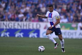 Mbapp&eacute; hiri&oacute; a una hincha por accidente
