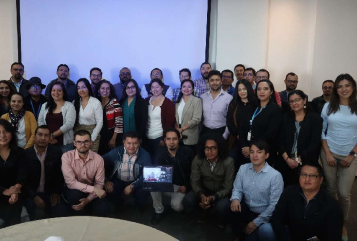 Expertos eval&uacute;an los costos y beneficios de la descarbonizaci&oacute;n en Ecuador