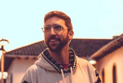  El creador de contenido Nicholas Bell, fue vetado de los escenarios deportivos durante la temporada 2025 tras protagonizar un violento incidente en la Liga B&aacute;squet Pro.