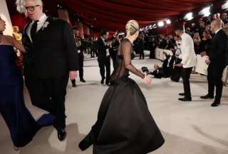 Inc&oacute;moda reacci&oacute;n de Lady Gaga en los premios Oscar