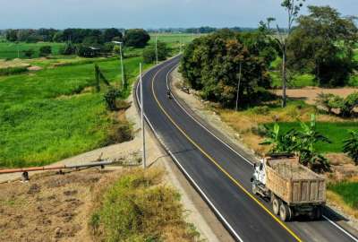 El presidente Noboa entreg&oacute; recursos para obras de vialidad en Los R&iacute;os. 