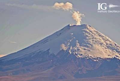Una peque&ntilde;a emisi&oacute;n de gases y vapor se registr&oacute; en el volc&aacute;n Cotopaxi. 