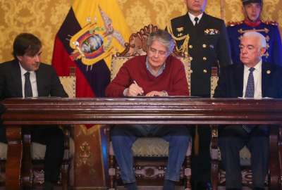Gobierno firma la concesi&oacute;n Villonaco III, el parque de generaci&oacute;n e&oacute;lica m&aacute;s grande del pa&iacute;s