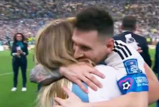 Antonia Far&iacute;as, la mujer con la que Messi se abraz&oacute; tras ganar el Mundial