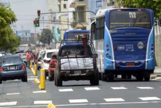 Guayaquil: Buses retoman su recorrido habitual tras la demolici&oacute;n del edificio Fantas&iacute;a&nbsp;