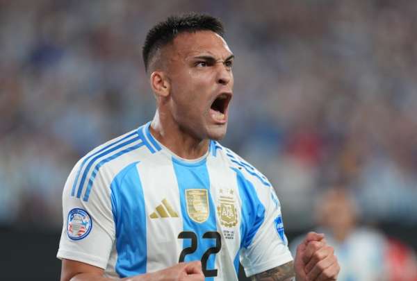 Lautaro Mart&iacute;nez marc&oacute; su segundo gol en la Copa Am&eacute;rica, en el triunfo de Argentina.