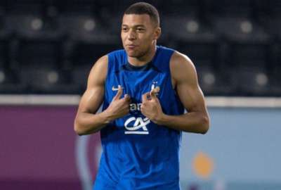 Kylian Mbapp&eacute; y un pol&eacute;mico comentario en una publicaci&oacute;n de CR7
