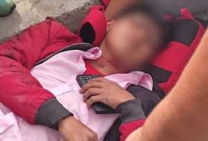 Ministro del Interior rechaz&oacute; el acto violento de manifestantes contra un motociclista