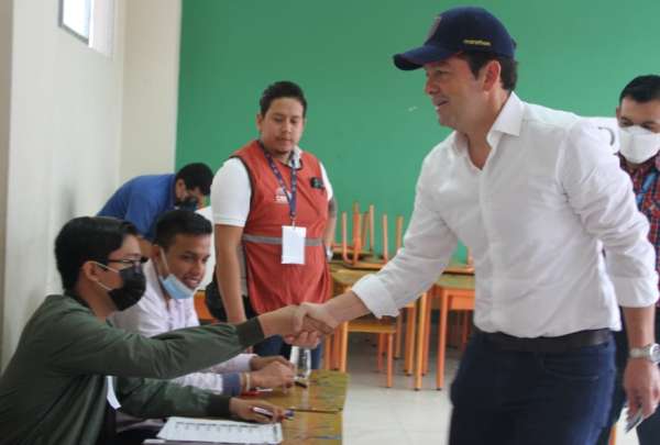 El ministro de Gobierno habl&oacute; con la prensa sobre el proceso electoral y el fallecimiento de Omar Men&eacute;ndez.