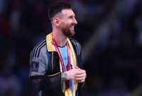 &Eacute;xito de ventas en Qatar del &amp;#039;bisht&amp;#039;, la t&uacute;nica negra que luci&oacute; Messi