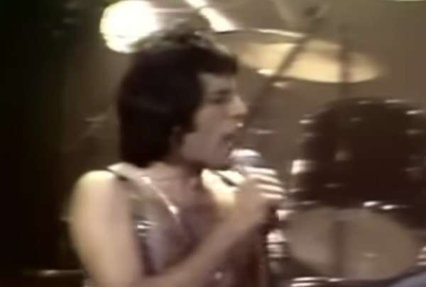 Plataforma Yoto elimin&oacute; de sus listas la canci&oacute;n 'Fat Bottomed Girl' de Queen