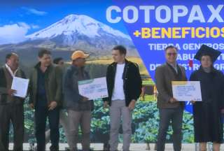 Gobierno entrega 200 t&iacute;tulos de propiedad en Cotopaxi