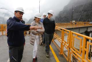 Autoridades realizan recorrido t&eacute;cnico en la represa Mazar