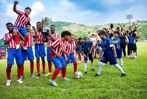 El Atl&eacute;tico de Madrid estrenar&aacute; una nueva escuela de f&uacute;tbol en Ecuador. 