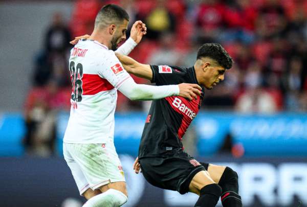 Piero Hincapi&eacute; asiti&oacute; en los dos goles del Leverkusen.