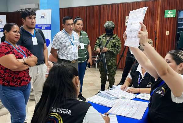 Estas son las cifras del procesamiento de actas en Ecuador, tras los comicios del domingo.