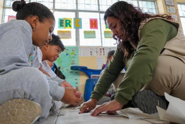 El proceso de sectorizaci&oacute;n docente en la Sierra-Amazon&iacute;a tendr&aacute; 1.500 plazas para maestros. 