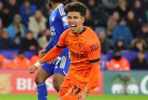 Jeremy Sarmiento rescat&oacute; un empate para el Ipswich