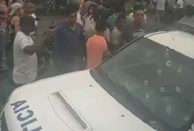 Se conoce que los agentes fueron trasladados a un hospital cercano y su pron&oacute;stico es reservado.