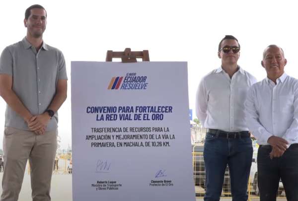 El Ministerio de Transporte y Obras P&uacute;blicas y la Prefectura de El Oro firmaron un convenio para financiar esta carretera.&nbsp;