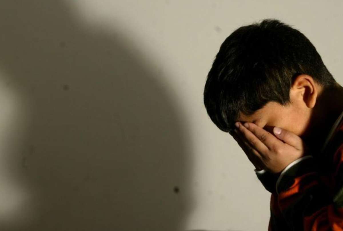 El Ministerio de Educación activa los protocolos en casos de agresiones física, sexual, psicológica y demás. El 19 de septiembre de 2023 será la audiencia del caso de una docente que agredió a un niño con autismo