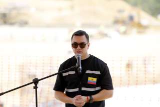 Presidente Noboa confirma operaciones militares contra plantaciones de coca