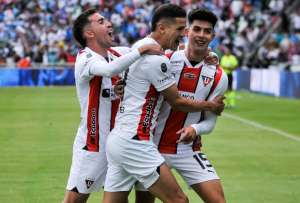 &Aacute;lex Arce es el m&aacute;ximo goleador del campeonato