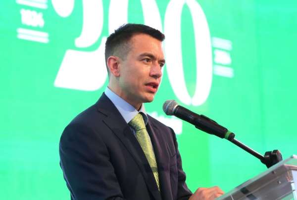 El presidente Daniel Noboa estuvo presente en la sesión solemne por los 200 años de provincialización de Manabí