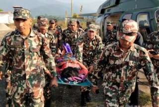 Terremoto en Nepal deja al menos 157 muertos