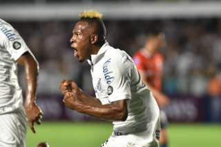 Santos venci&oacute; a Universidad Cat&oacute;lica con goles ecuatorianos