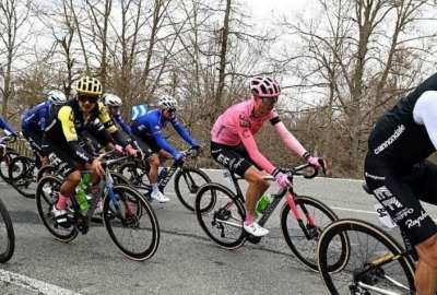 Richard Carapaz lleg&oacute; sexto en la primera etapa de la Vuelta al Pa&iacute;s Vasco