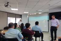 Iscar Blanco, de la Voz de Am&eacute;rica, y H&eacute;ctor Castro, de radio y televisi&oacute;n Mart&iacute;, hablaron sobre las nuevas formas de consumo de noticias.