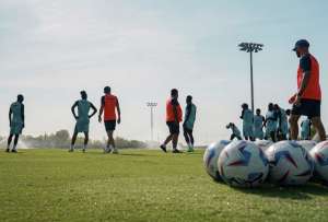Ecuador ya est&aacute; en Houston para el partido contra Argentina