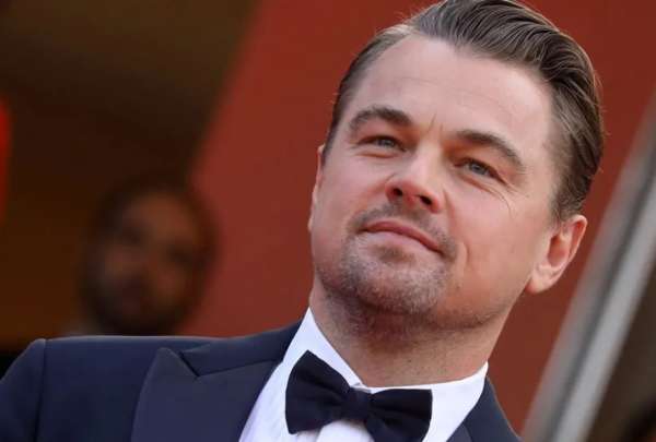 Leonardo DiCaprio pas&oacute; un momento inc&oacute;modo con la Guardia Civil en Ibiza. 