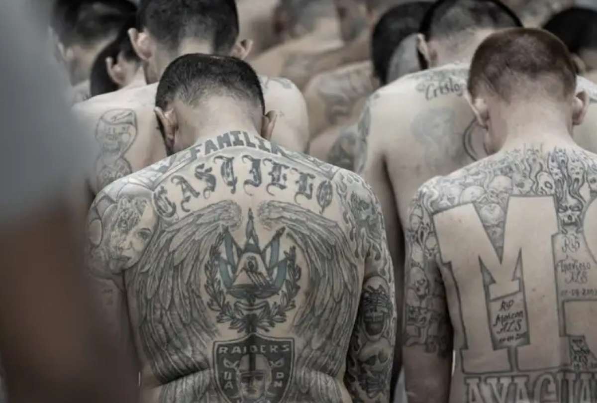 La justicia salvadore&ntilde;a endurece su lucha contra las pandillas con condenas hist&oacute;ricas.