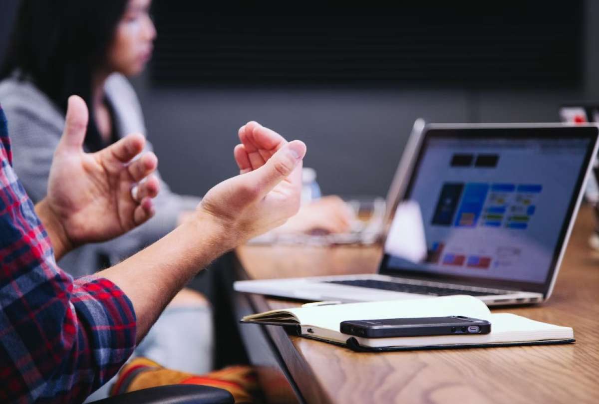 Australia inici&oacute; el plan piloto de una semana laboral de cuatro d&iacute;as sin reducci&oacute;n de sueldo