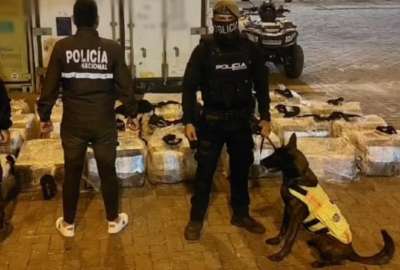 La Polic&iacute;a, con la ayuda de un can, decomis&oacute; un cargamento de droga, en Guayaquil.