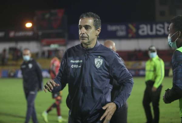 Renato Paiva se despidi&oacute; del Ecuador para partir al f&uacute;tbol mexicano