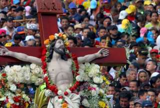 Viernes Santo: Detalles de Jes&uacute;s del Gran Poder y Cristo del Consuelo