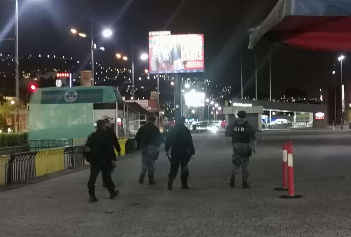 Polic&iacute;a descarta alerta de presunto artefacto explosivo en centro comercial en Quito