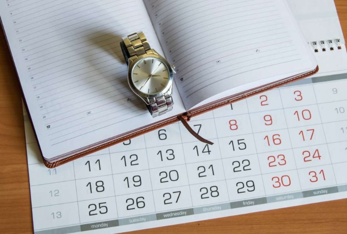 Un estudio reveló que el alcohol puede alterar la percepción de la atracción entre hombres.