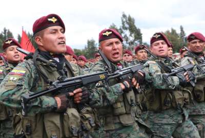 El Ej&eacute;rcito ecuatoriano busca profesionales para el periodo 2025-2026.